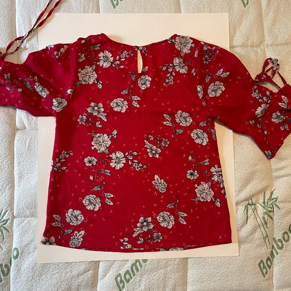 Small - Skies Are Blue - Red Floral Blouse